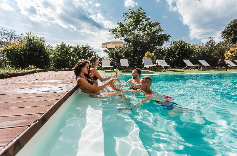 Il Borgo Di Terrensano Aparthotel Siena Ngoại thất bức ảnh